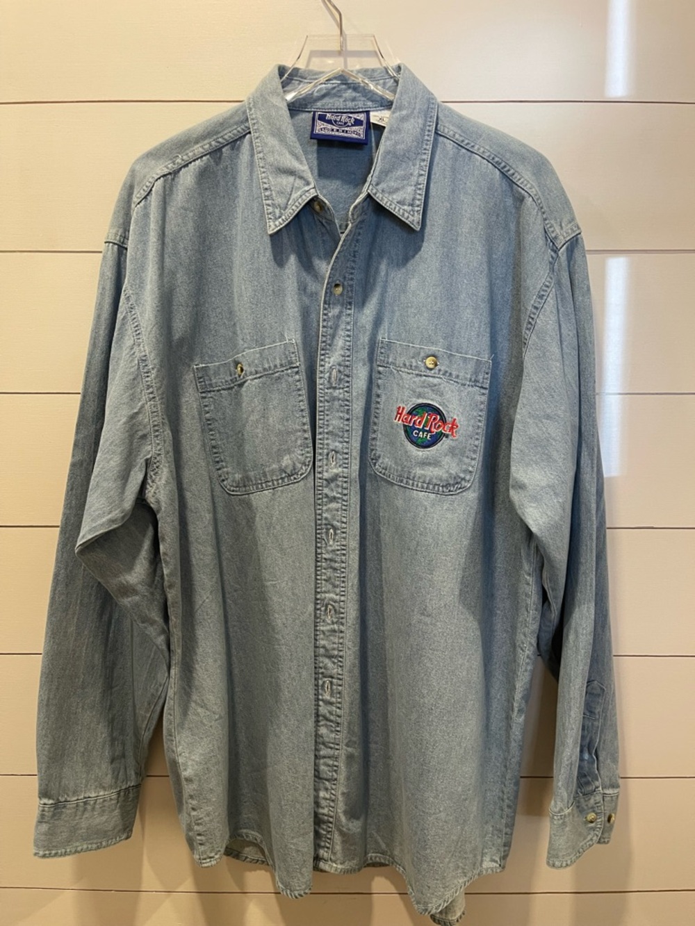 Hard Rock Cafe Boston Light Blue Chambray Denim Button-Up Shirt Adult XL